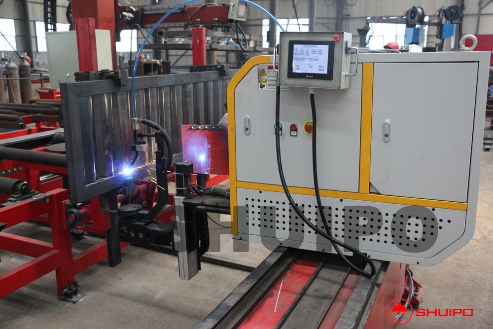 水泊焊割--瓦楞板自動(dòng)焊接機(jī) img_0326