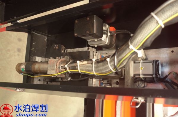 L1001579.JPG L1001579.JPG